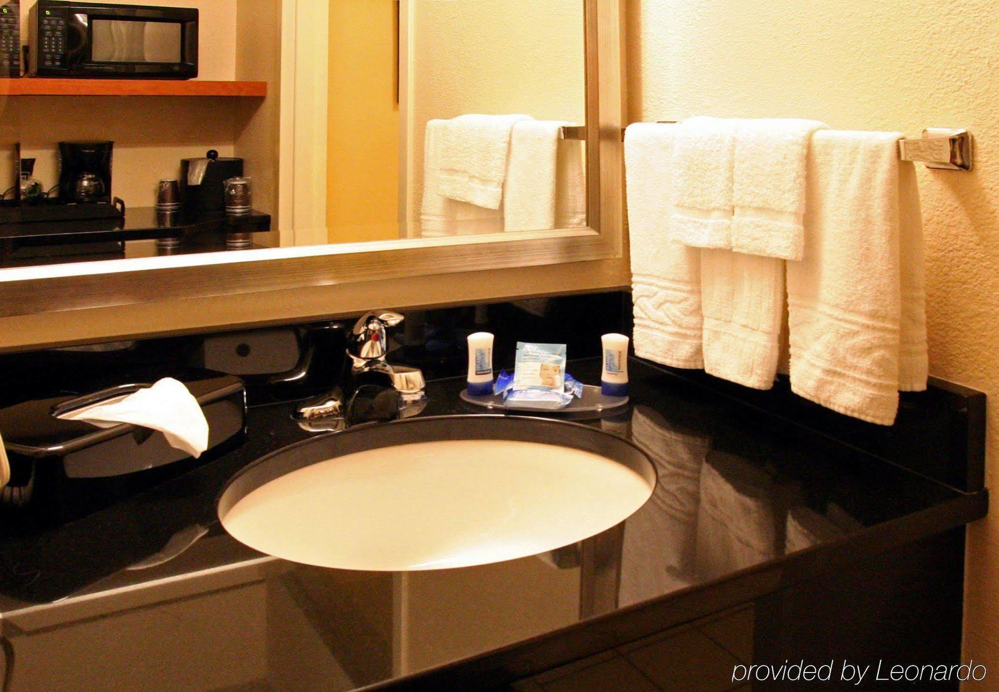 Fairfield Inn & Suites Hilton Head Island Bluffton Zimmer foto